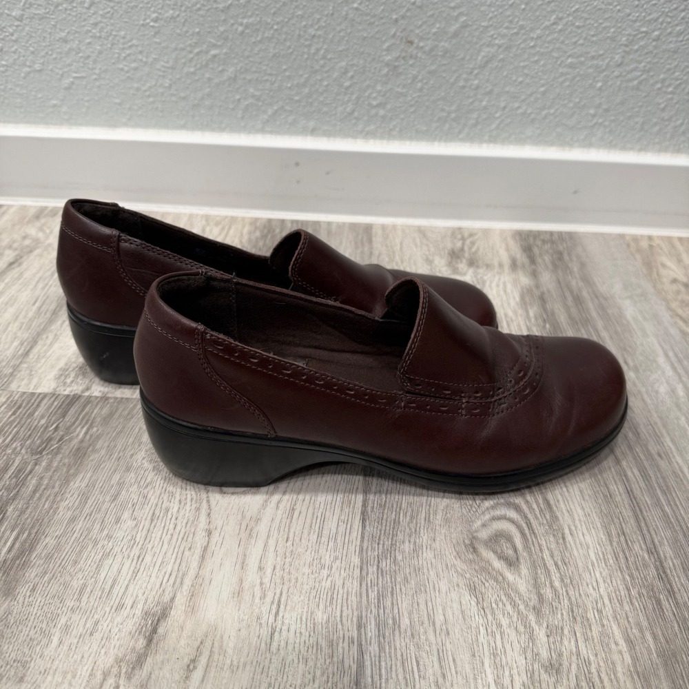 Clarks Womens Brown Leather Slip On Loafers Brogue Detail Wedge Heel 9M 80737